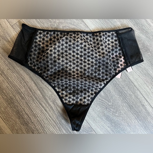 Victoria’s Secret black starburst unlined Demi bra high waisted thong panty NWT! - Picture 4 of 11